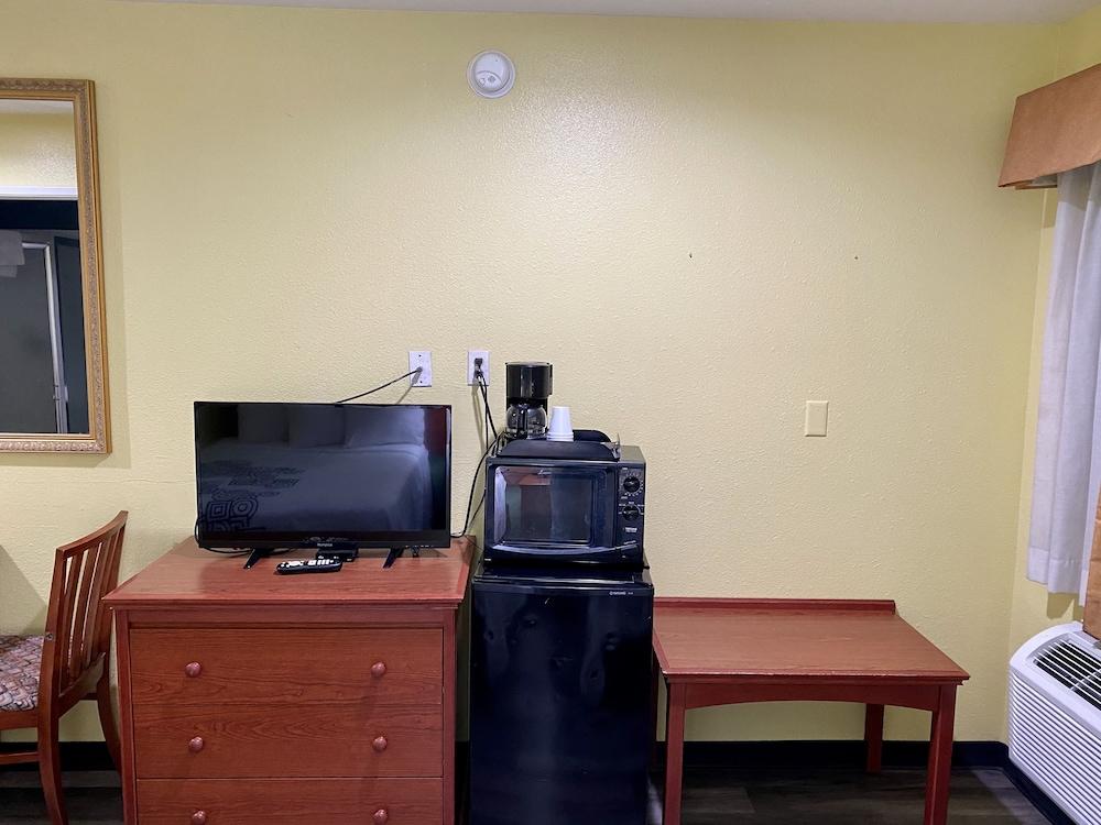 Travelers Inn Medford Eksteriør billede